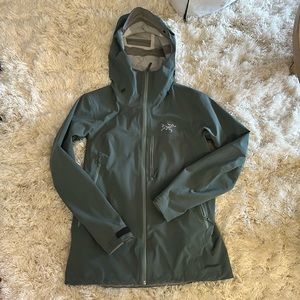 Arc’teryx rain coat